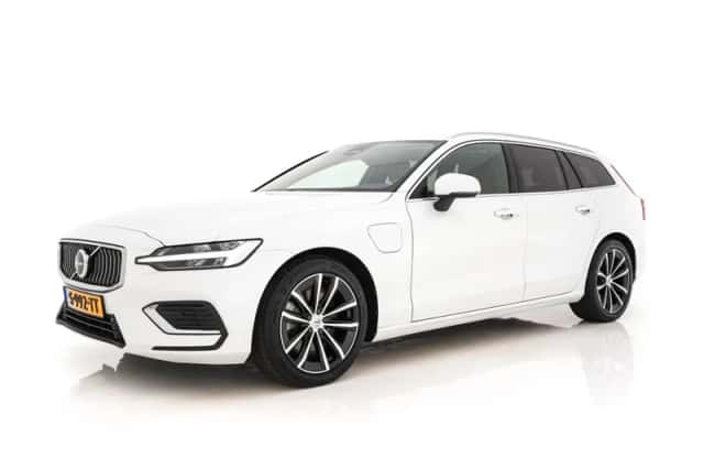 Volvo V60 (2023) thumbnail 4