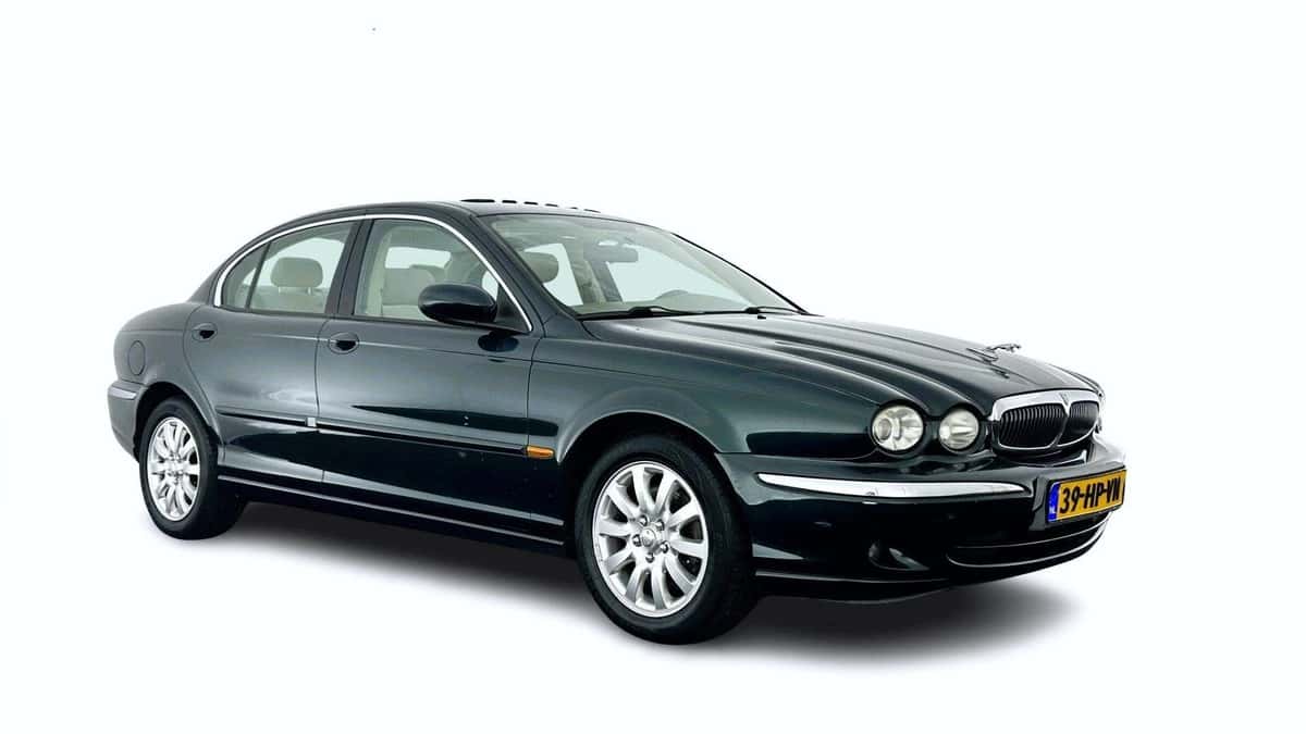 Jaguar X-Type (2001) — foto 1
