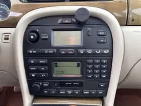 Jaguar X-Type (2001) thumbnail 12