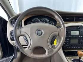 Jaguar X-Type (2001) thumbnail 14