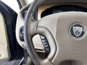 Jaguar X-Type (2001) thumbnail 16