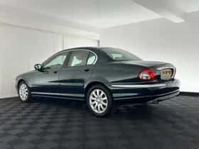 Jaguar X-Type (2001) thumbnail 4
