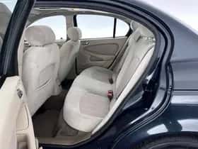 Jaguar X-Type (2001) thumbnail 9