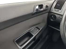 Volkswagen Polo (2007) thumbnail 17