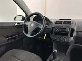 Volkswagen Polo (2007) thumbnail 8