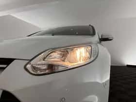 Ford Focus (2013) thumbnail 24