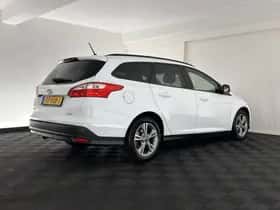 Ford Focus (2013) thumbnail 6