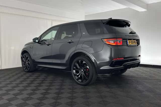 Land Rover Discovery Sport (2022) thumbnail 5