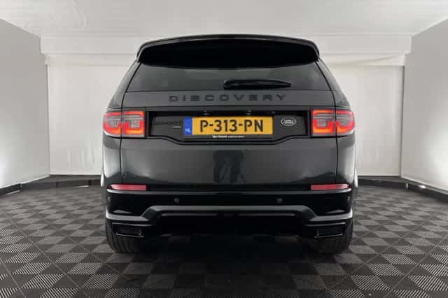 Land Rover Discovery Sport (2022) thumbnail 6