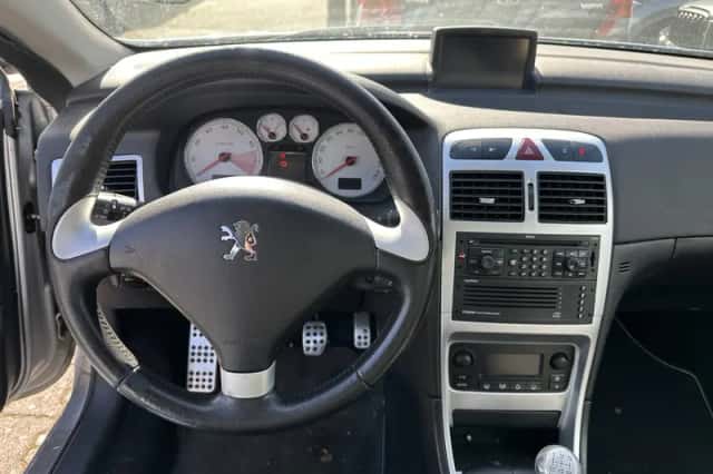 Peugeot 307 (2005) thumbnail 5