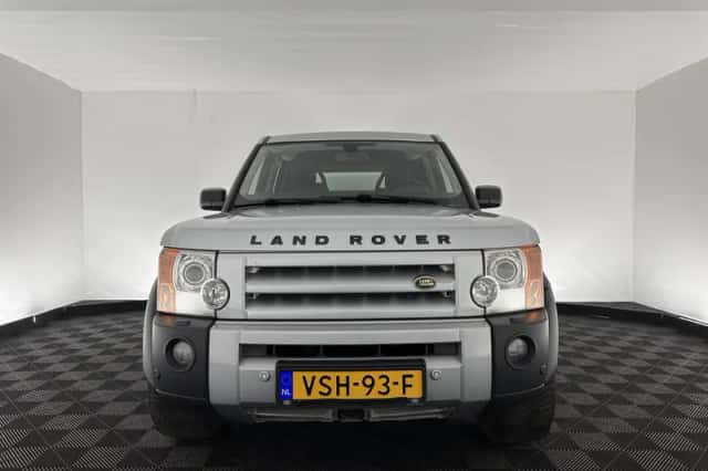 Land Rover Discovery (2006) thumbnail 2