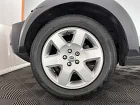 Land Rover Discovery (2006) thumbnail 22