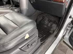 Land Rover Discovery (2006) thumbnail 33