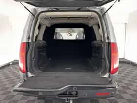 Land Rover Discovery (2006) thumbnail 10
