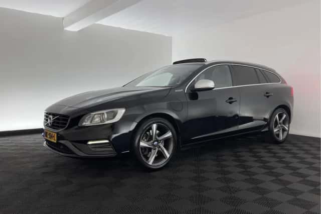Volvo V60 (2015) thumbnail 3