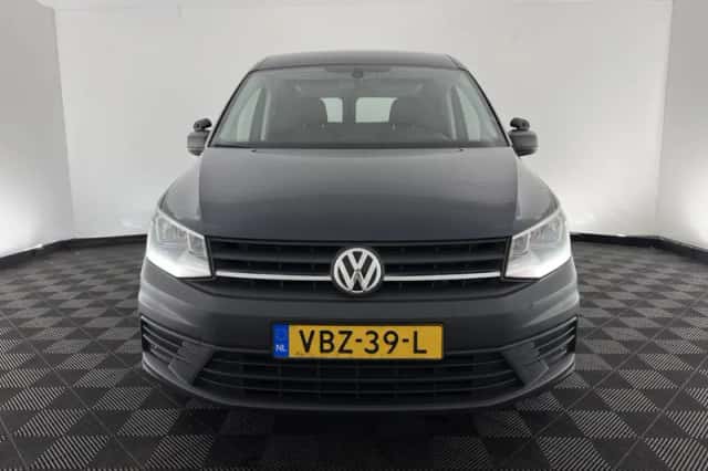 Volkswagen Caddy (2019) thumbnail 3