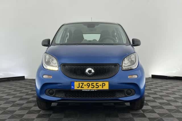 Smart Forfour (2016) thumbnail 3