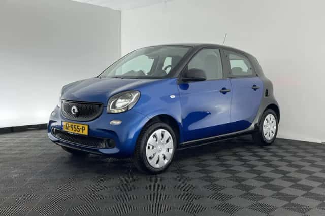 Smart Forfour (2016) thumbnail 4