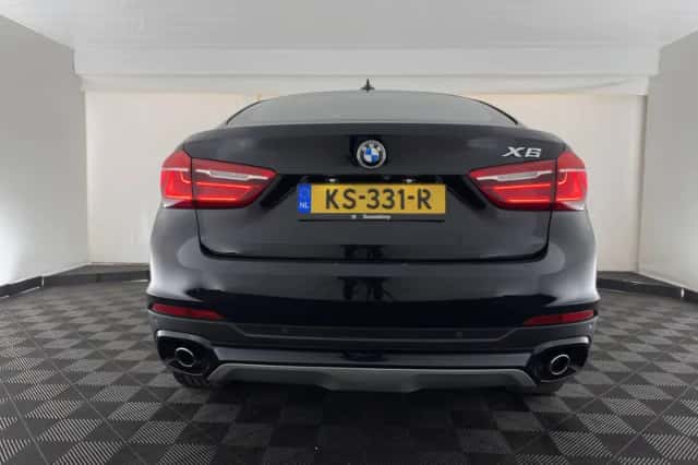 BMW X6 (2016) thumbnail 6