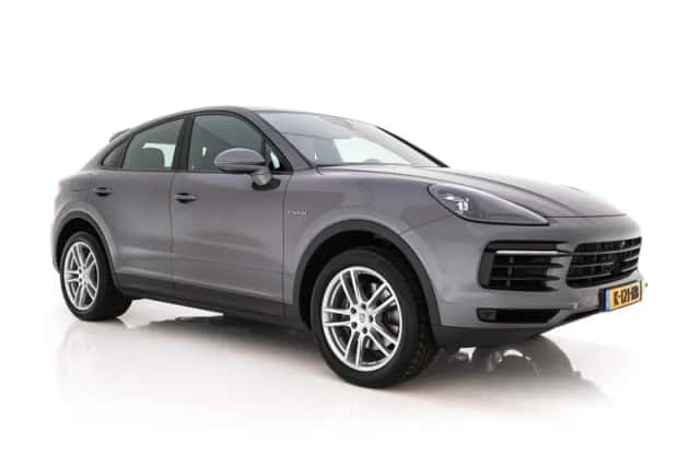 Porsche Cayenne (2021) thumbnail 1