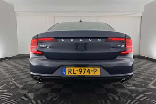 Volvo S90 (2018) thumbnail 6