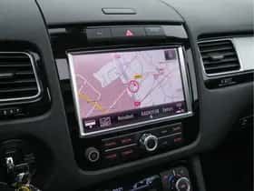 Volkswagen Touareg (2013) thumbnail 16