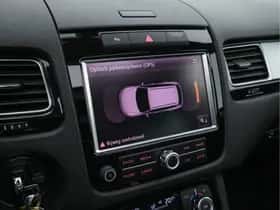 Volkswagen Touareg (2013) thumbnail 17