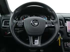 Volkswagen Touareg (2013) thumbnail 19