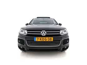 Volkswagen Touareg (2013) thumbnail 3