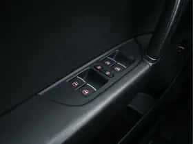 Volkswagen Touareg (2013) thumbnail 24