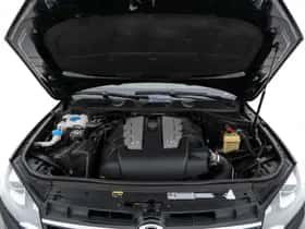 Volkswagen Touareg (2013) thumbnail 30