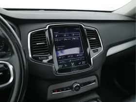 Volvo XC90 (2015) thumbnail 17