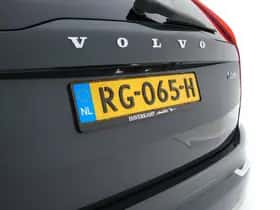 Volvo XC90 (2015) thumbnail 28