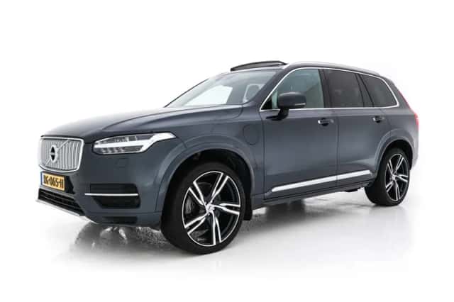 Volvo XC90 (2015) thumbnail 4