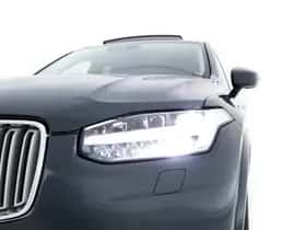 Volvo XC90 (2015) thumbnail 34