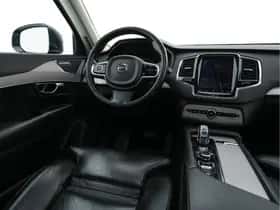 Volvo XC90 (2015) thumbnail 8