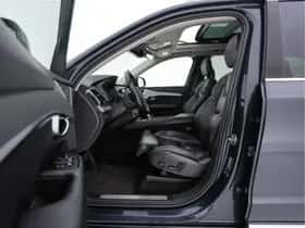 Volvo XC90 (2015) thumbnail 9