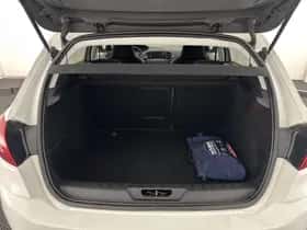 Peugeot 308 (2018) thumbnail 11