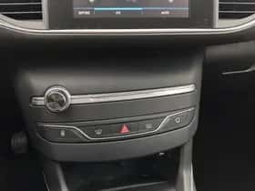 Peugeot 308 (2018) thumbnail 17