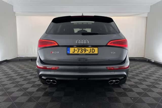 Audi SQ5 (2017) thumbnail 6
