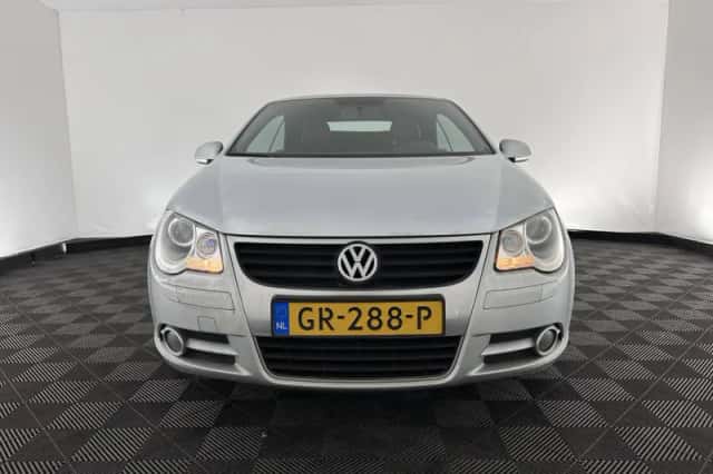 Volkswagen Eos (2006) thumbnail 3