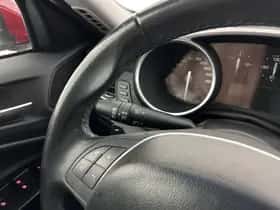 Alfa Romeo Giulietta (2016) thumbnail 18