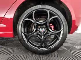 Alfa Romeo Giulietta (2016) thumbnail 20