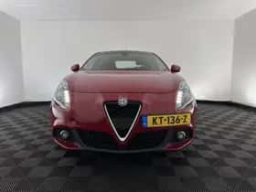 Alfa Romeo Giulietta (2016) thumbnail 3
