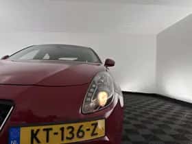 Alfa Romeo Giulietta (2016) thumbnail 21