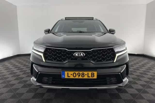 Kia Sorento (2021) thumbnail 3