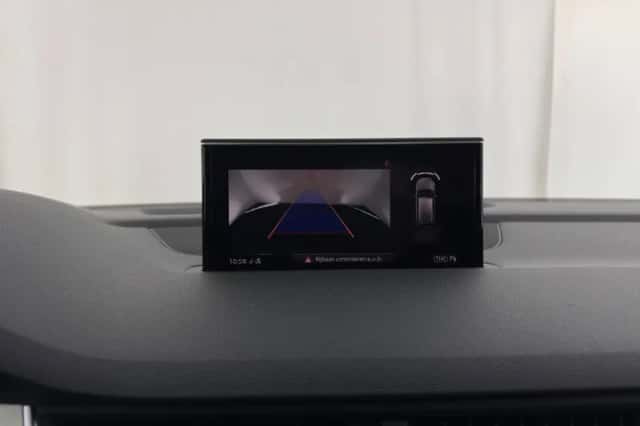 Audi Q7 (2016) thumbnail 15