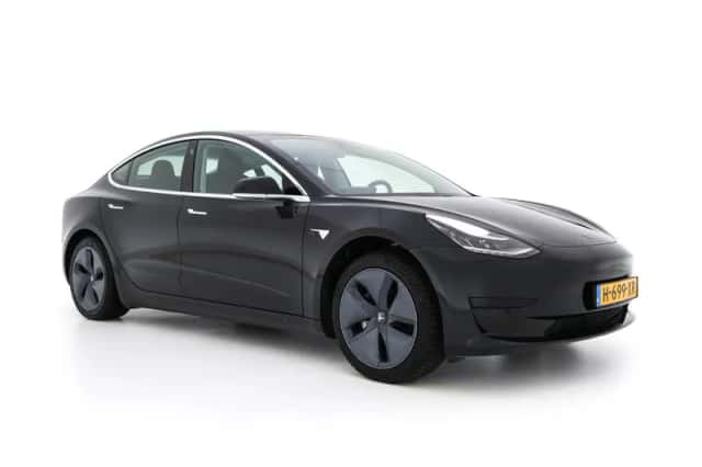 Tesla Model 3 (2020)