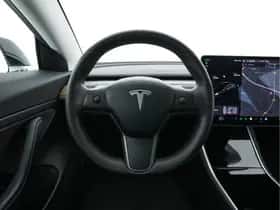 Tesla Model 3 (2020) thumbnail 19