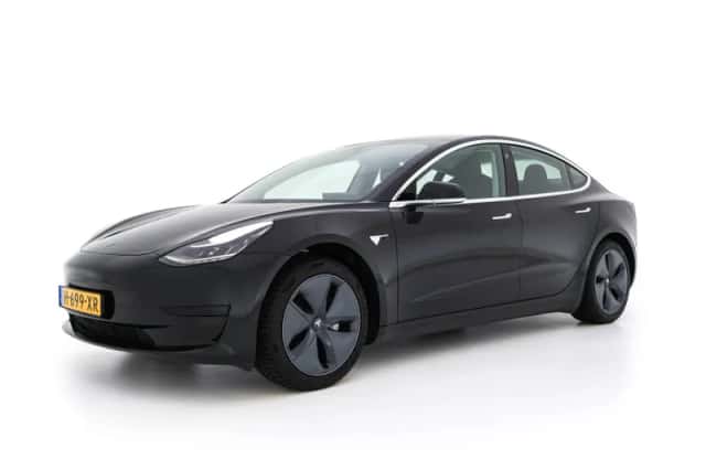 Tesla Model 3 (2020) thumbnail 4